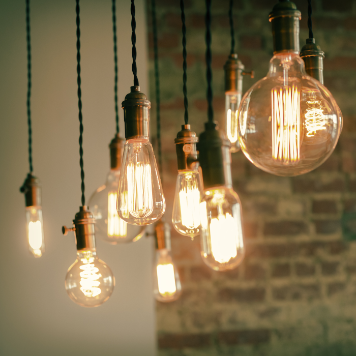 LUMiLiFe 4.8W E14 Flame Tip Filament - Dimmable - 330lm - 2200K