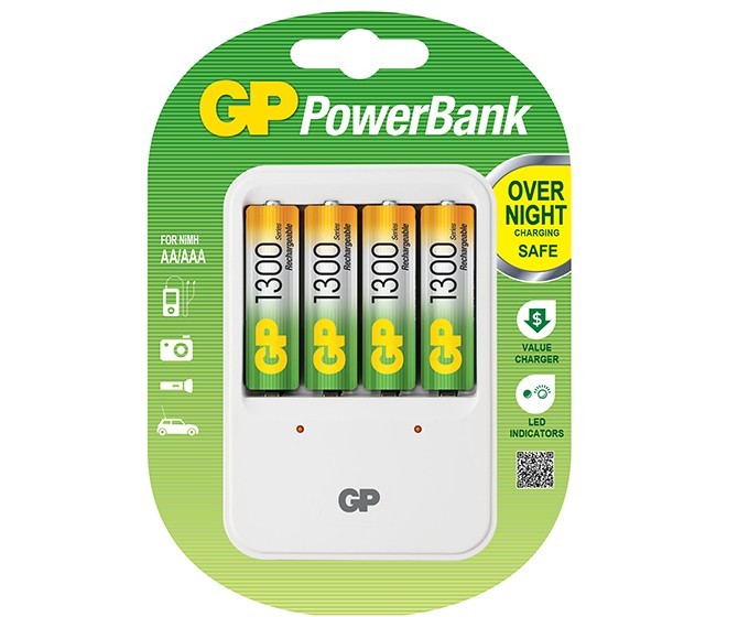 GP PowerBank PB420 Overnight Charger w/4 AA EkoPower